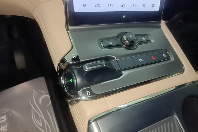 Used Nio ES6 2020 420 km Sport Edition Gear Lever
