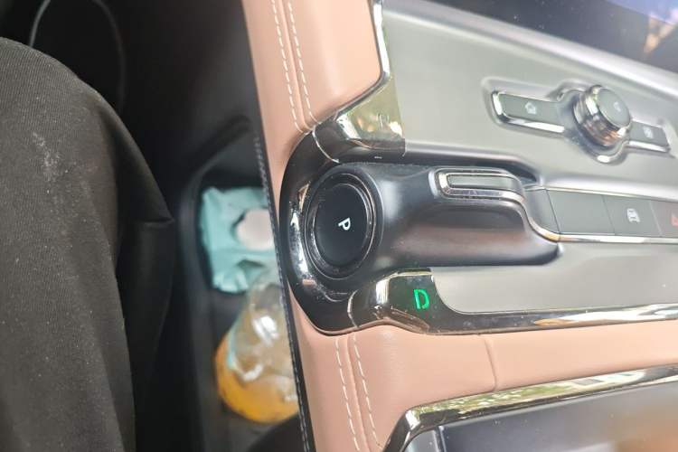 Used Nio ES6 2020 600 km Sport Edition Gear Lever