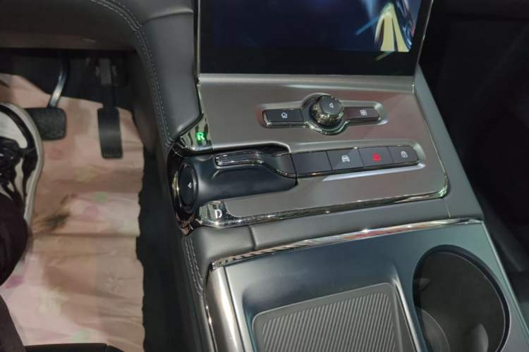 Used Nio ES6 2020 420 km Sport Edition Gear Lever