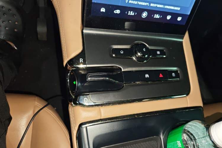 Used Nio ES6 2020 420 km Sport Edition Gear Lever