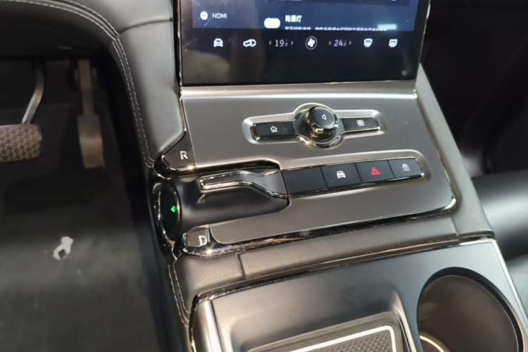 Used Nio ES6 2020 420 km Sport Edition Gear Lever