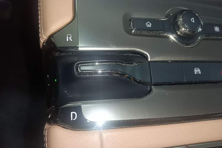 Used Nio ES6 2020 420 km Sport Edition Gear Lever