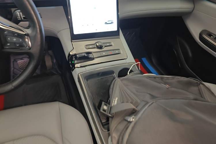 Used Nio ES6 2020 420 km Sport Edition Gear Lever