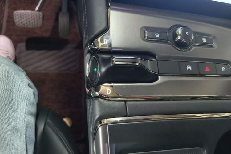 Used Nio ES6 2020 600 km Sport Edition Gear Lever