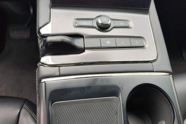 Used Nio ES6 2020 600 km Sport Edition Gear Lever