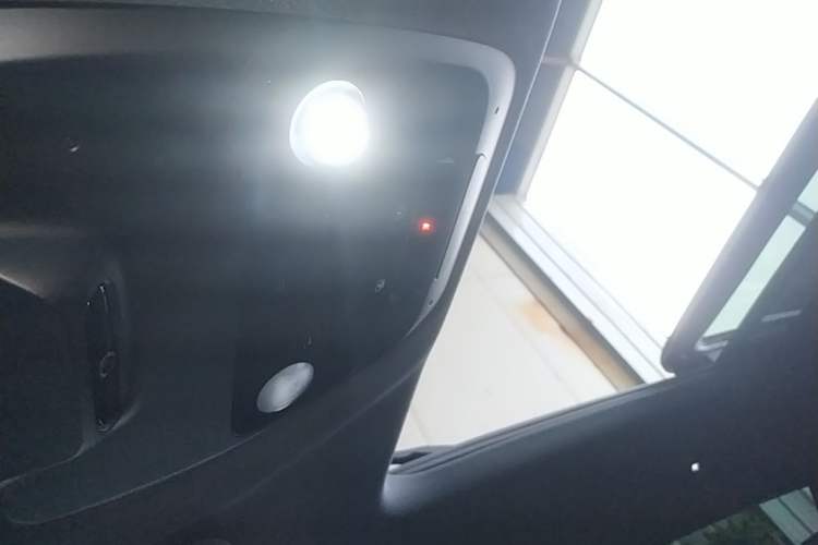 Used Nio ES6 2020 600 km Sport Edition Headliner