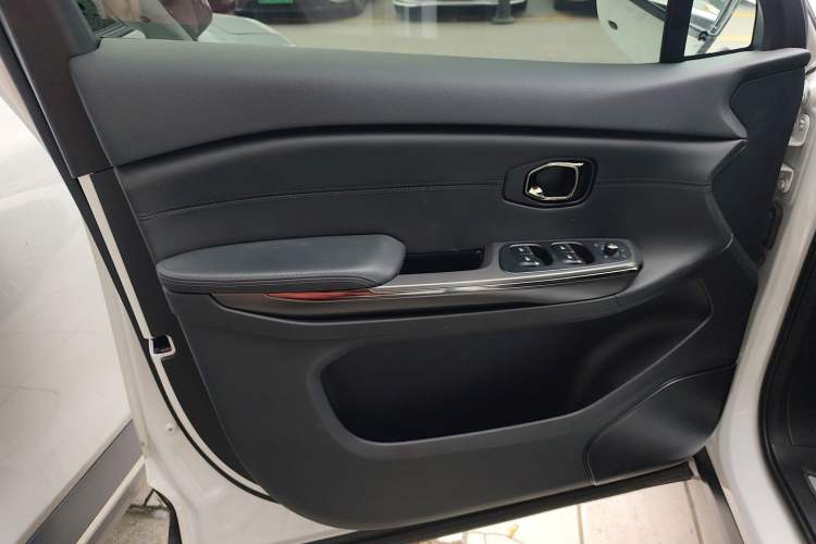 Used Nio ES6 2020 600 km Sport Edition Left Front Door Interior