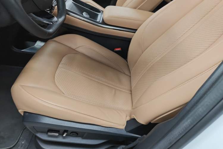 Used Nio ES6 2020 610 km Performance Version Left Front Seat