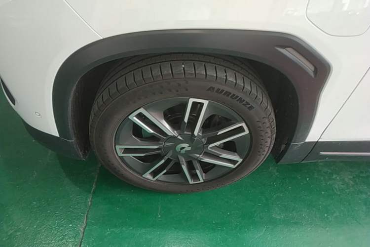 Used Nio ES6 2020 600 km Sport Edition Left Front Wheel Hub