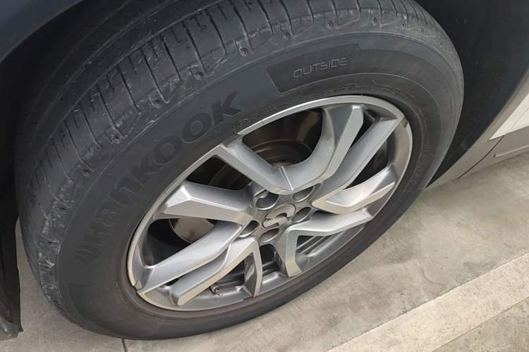 Used Nio ES6 2020 420 km Sport Edition Left Front Wheel Hub