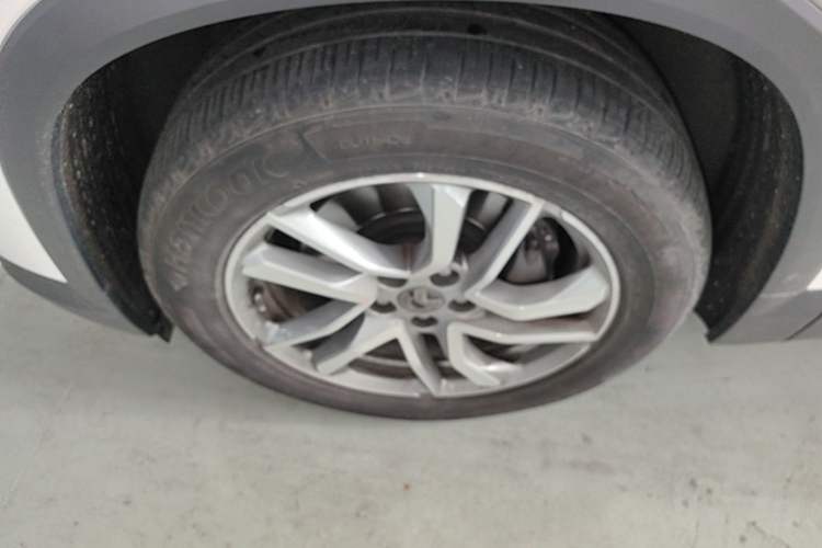 Used Nio ES6 2020 455KM Sport Edition Left Front Wheel Hub