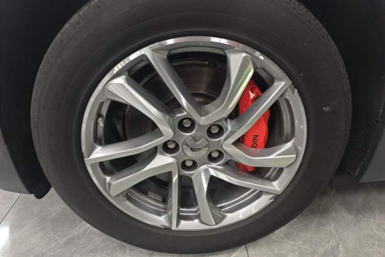 Used Nio ES6 2020 455KM Sport Edition Left Front Wheel Hub