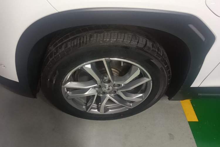 Used Nio ES6 2020 420 km Sport Edition Left Front Wheel Hub