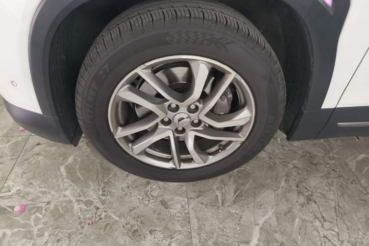 Used Nio ES6 2020 600 km Sport Edition Left Front Wheel Hub
