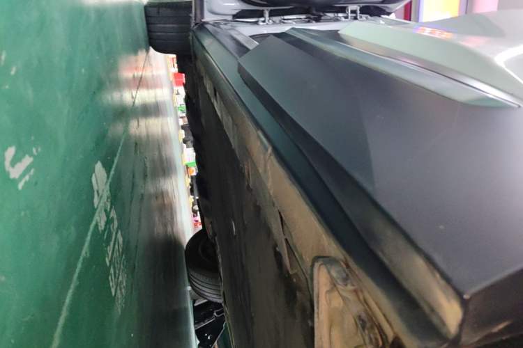 Used Nio ES6 2020 600 km Sport Edition Left Side Sill