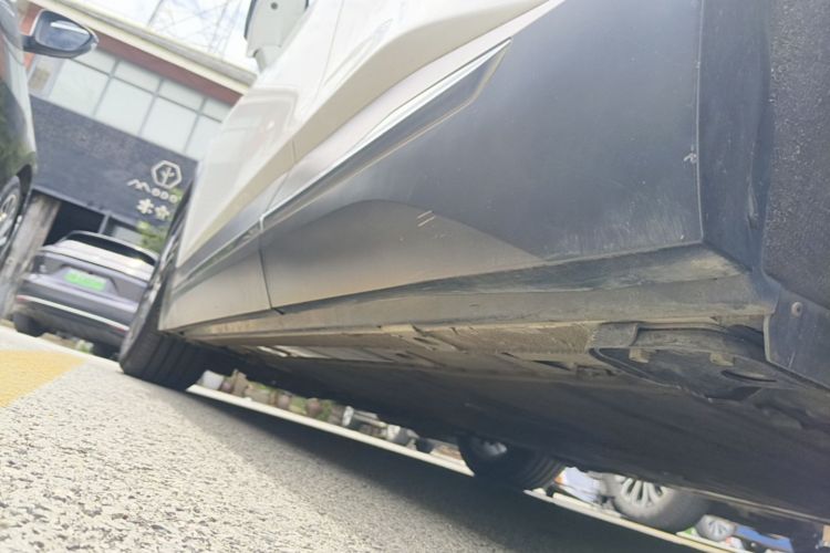 Used Nio ES6 2020 465 km Performance Version Left Side Sill