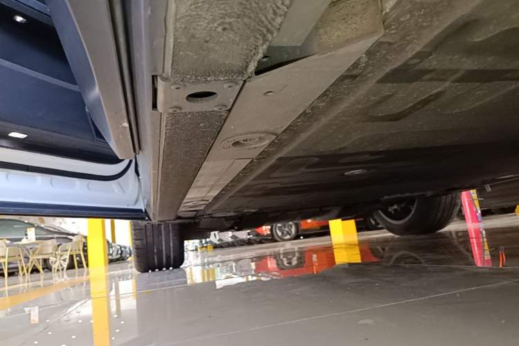 Used Nio ES6 2020 610 km Performance Version Left Side Sill