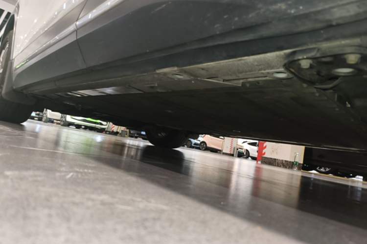 Used Nio ES6 2020 420 km Sport Edition Left Side Sill