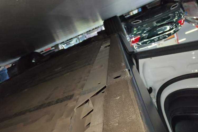 Used Nio ES6 2020 610 km Performance Version Left Side Sill