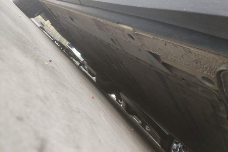 Used Nio ES6 2020 610 km Performance Version Left Side Sill