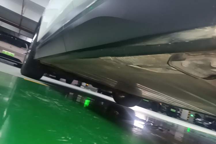 Used Nio ES6 2020 420 km Sport Edition Left Side Sill