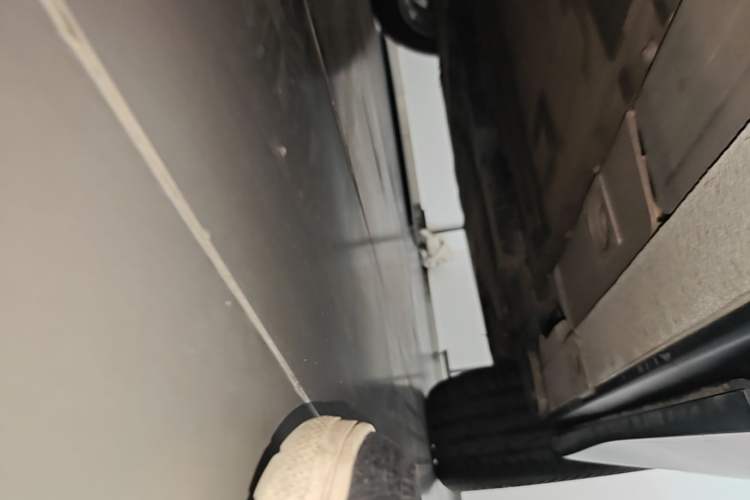 Used Nio ES6 2020 420 km Sport Edition Left Side Sill