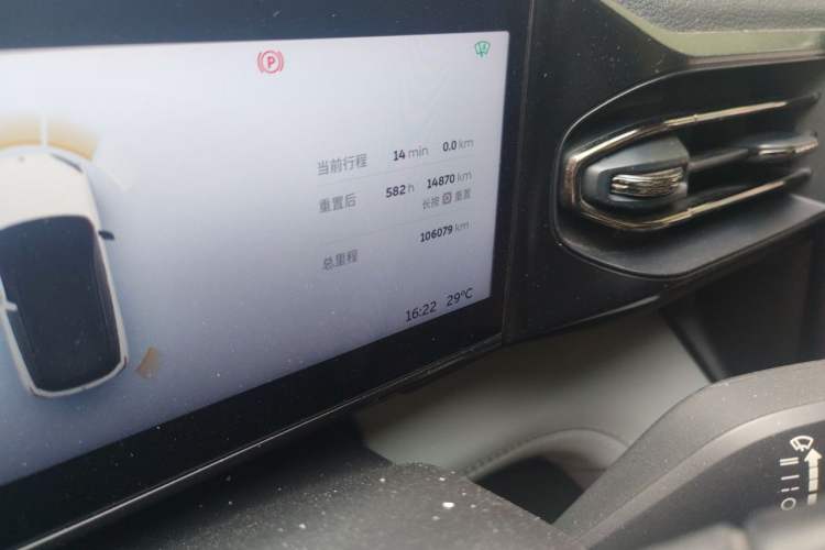 Used Nio ES6 2020 420 km Sport Edition Odometer Close Up