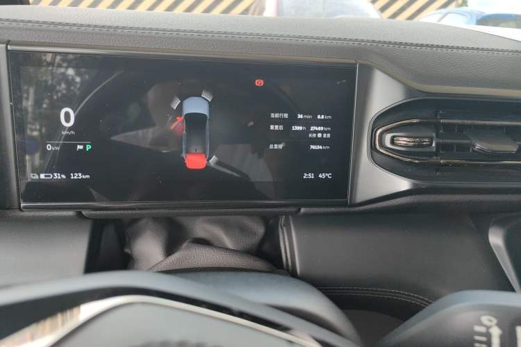 Used Nio ES6 2020 420 km Sport Edition Odometer Close Up