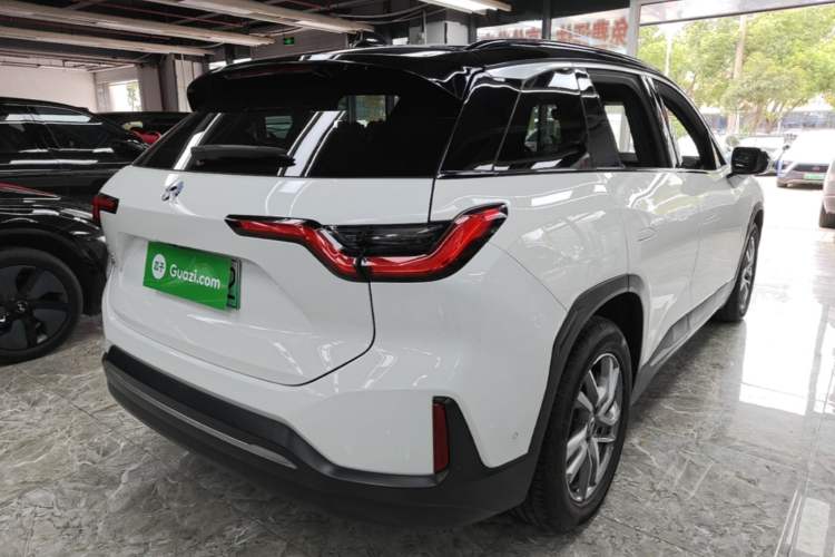 Used Nio ES6 2020 610 km Performance Version Rear Right 45 Deg