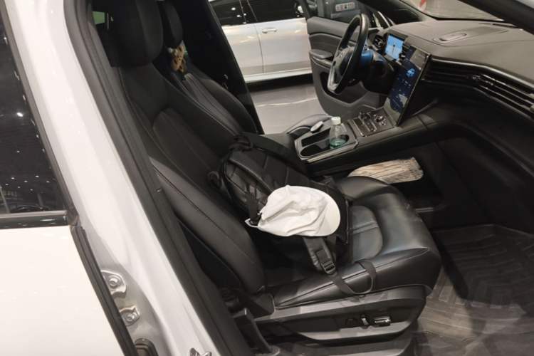 Used Nio ES6 2020 420 km Sport Edition Right Front Seat