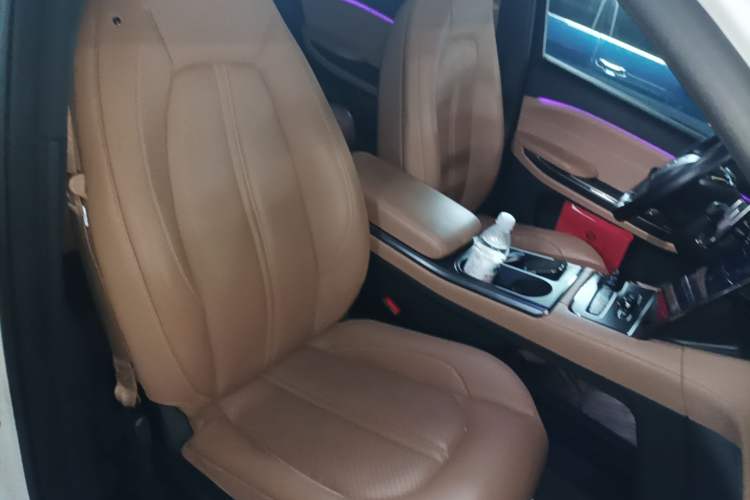 Used Nio ES6 2020 420 km Sport Edition Right Front Seat