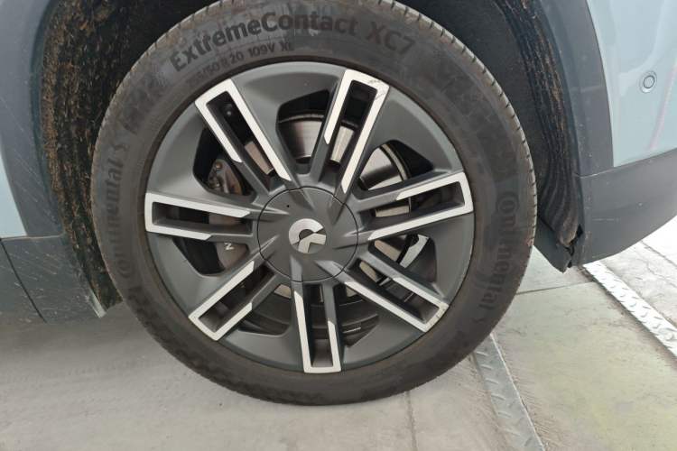 Used Nio ES6 2020 610 km Performance Version Right Front Wheel Hub