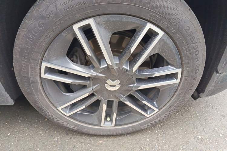 Used Nio ES6 2020 420 km Sport Edition Right Front Wheel Hub
