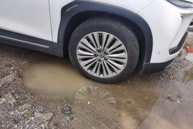 Used Nio ES6 2020 455KM Sport Edition Right Front Wheel Hub