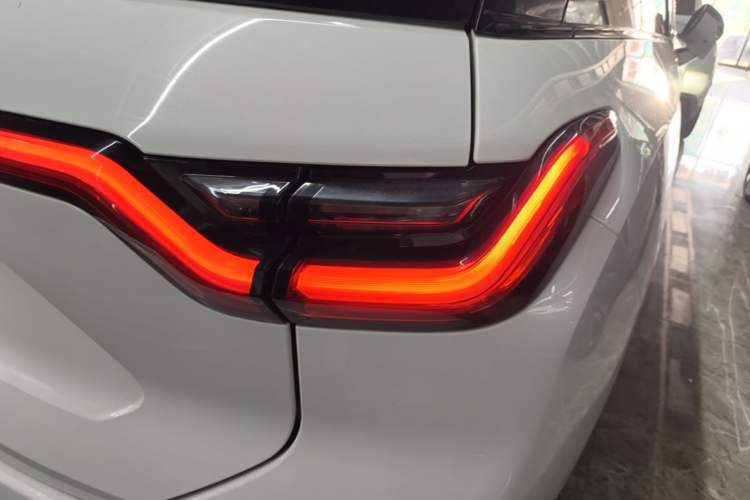 Used Nio ES6 2020 600 km Sport Edition Right Rear Taillight