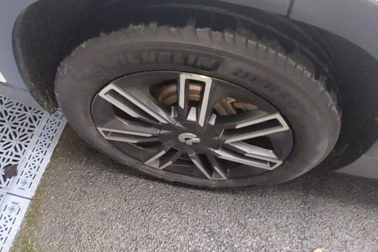Used Nio ES6 2020 465 km Performance Version Right Rear Wheel Hub
