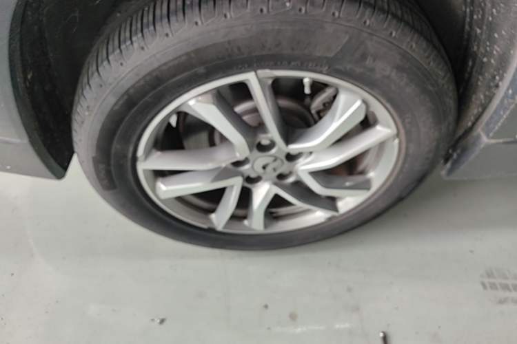 Used Nio ES6 2020 455KM Sport Edition Right Rear Wheel Hub