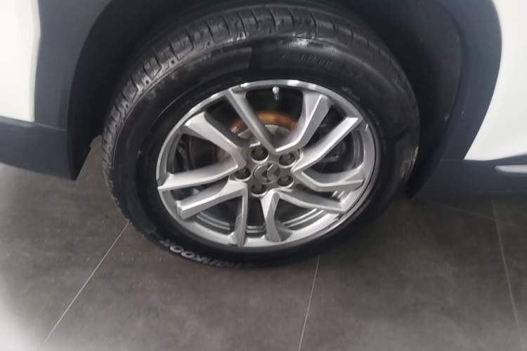 Used Nio ES6 2020 420 km Sport Edition Right Rear Wheel Hub