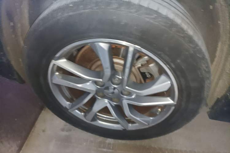 Used Nio ES6 2020 420 km Sport Edition Right Rear Wheel Hub