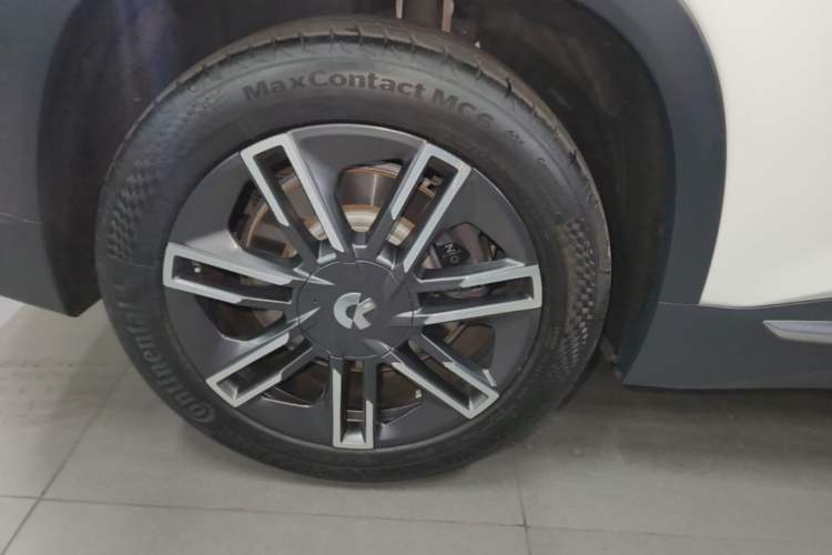 Used Nio ES6 2020 610 km Performance Version Right Rear Wheel Hub