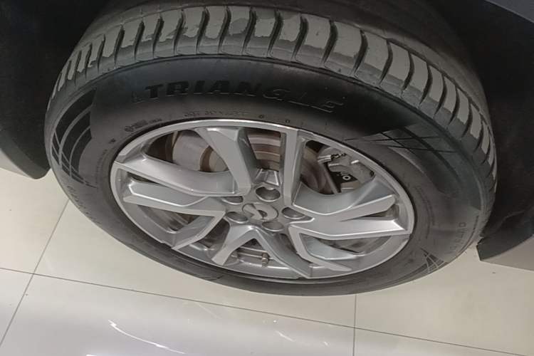Used Nio ES6 2020 420 km Sport Edition Right Rear Wheel Hub