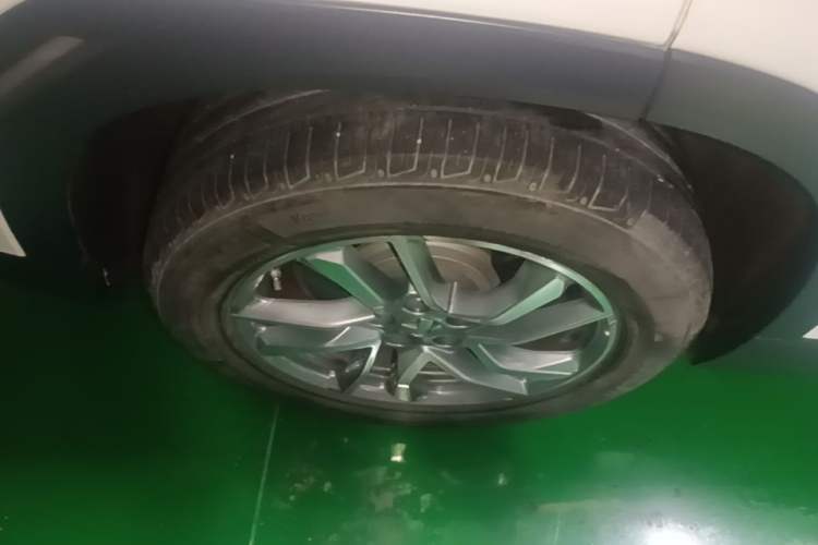 Used Nio ES6 2020 420 km Sport Edition Right Rear Wheel Hub