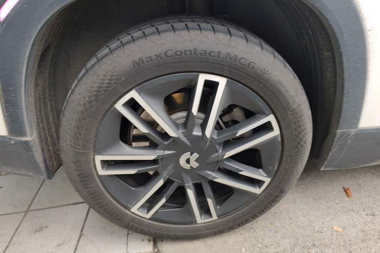 Used Nio ES6 2020 600 km Sport Edition Right Rear Wheel Hub