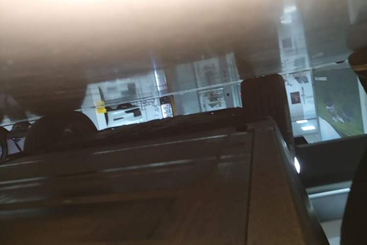 Used Nio ES6 2020 420 km Sport Edition Right Side Sill