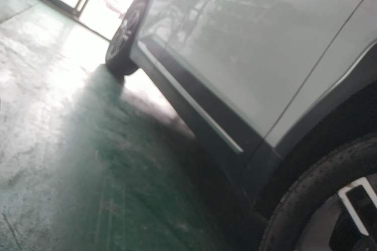 Used Nio ES6 2020 600 km Sport Edition Right Side Sill