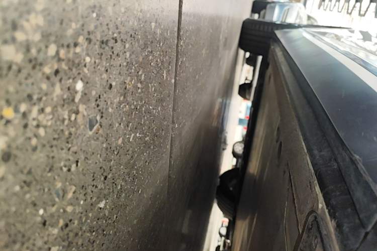 Used Nio ES6 2020 420 km Sport Edition Right Side Sill