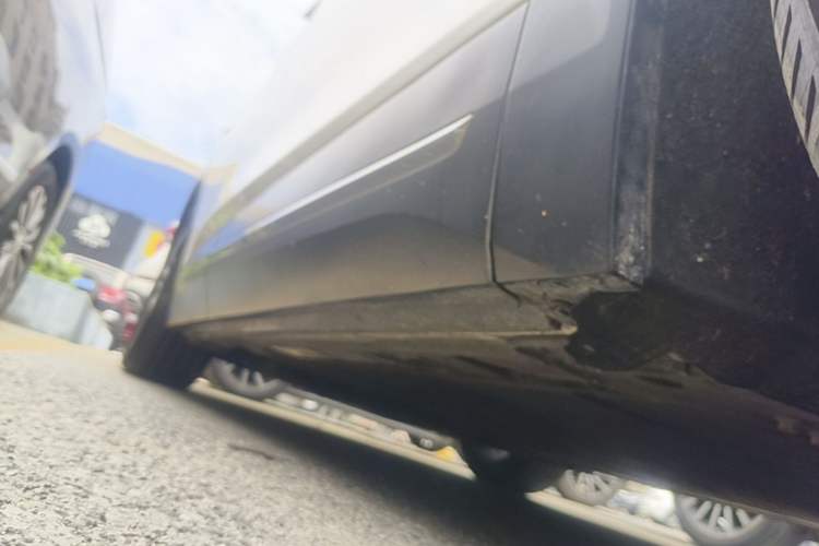 Used Nio ES6 2020 465 km Performance Version Right Side Sill
