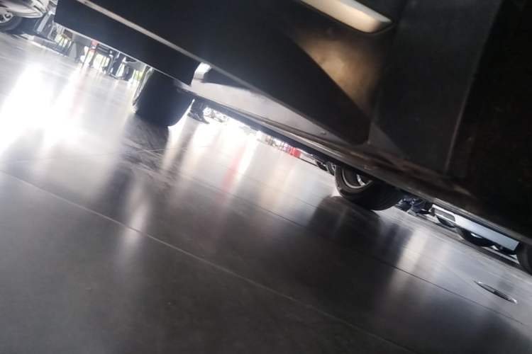 Used Nio ES6 2020 420 km Sport Edition Right Side Sill