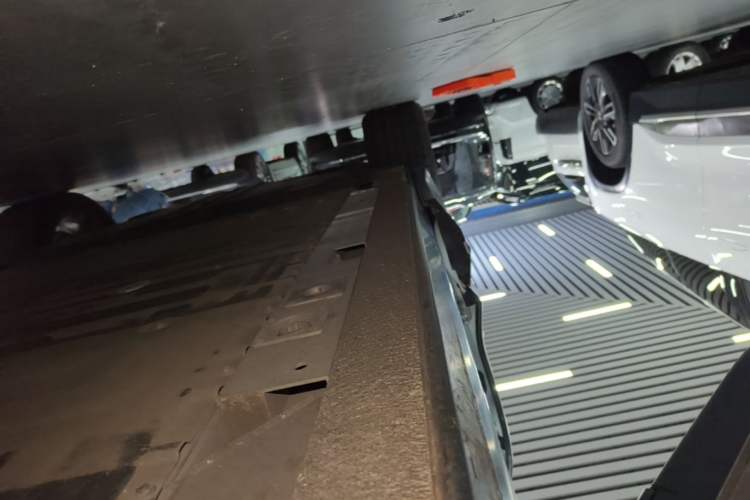 Used Nio ES6 2020 610 km Performance Version Right Side Sill