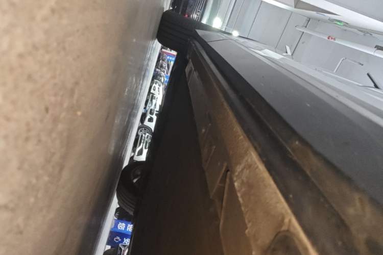 Used Nio ES6 2020 455KM Sport Edition Right Side Sill